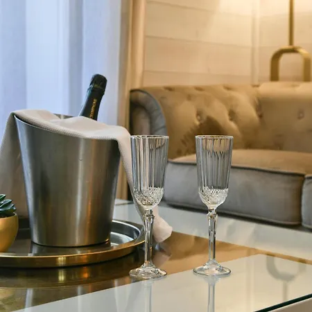Glamour Jacuzzi Prive شقة